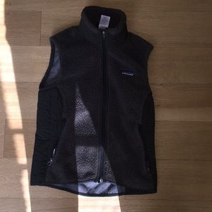Patagonia size S brown vest
